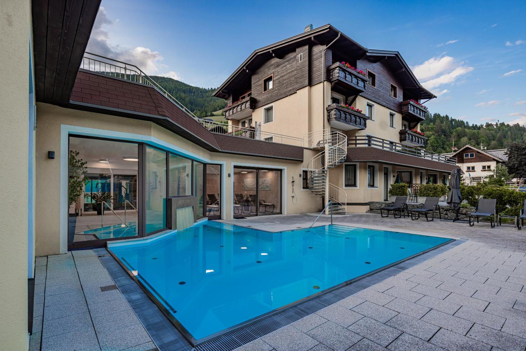 Alpine Spa Residence บาด ไคลน์เคิร์ชไฮม์ ภายนอก รูปภาพ