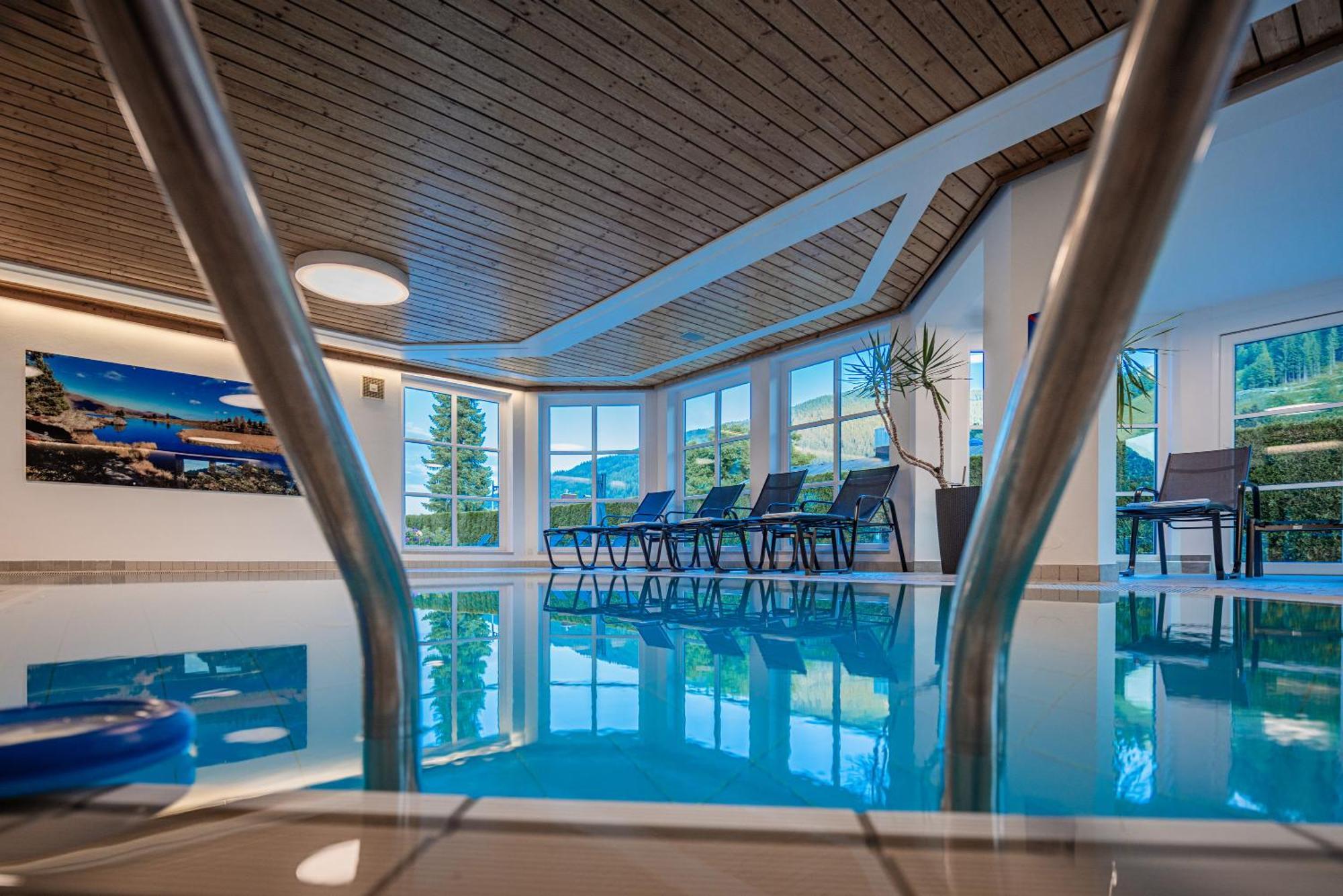 Alpine Spa Residence บาด ไคลน์เคิร์ชไฮม์ ภายนอก รูปภาพ