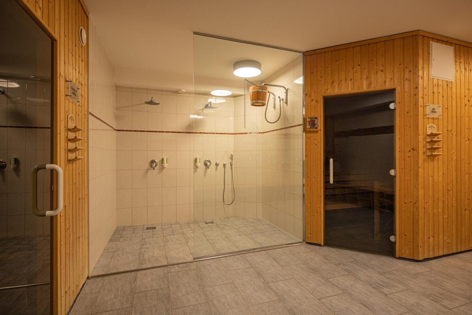 Alpine Spa Residence บาด ไคลน์เคิร์ชไฮม์ ภายนอก รูปภาพ