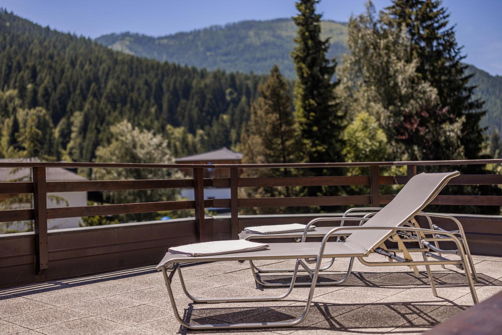 Alpine Spa Residence บาด ไคลน์เคิร์ชไฮม์ ภายนอก รูปภาพ